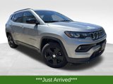 Used 2022 Jeep Compass Latitude image 1