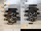 Used 2018 Jeep Grand Cherokee Limited image 3