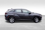 Used 2023 Hyundai Tucson SE image 4