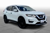 Used 2017 Nissan Rogue S image 2