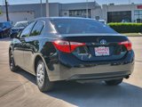 Used 2018 Toyota Corolla LE image 4