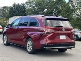 Used 2021 Toyota Sienna Platinum image 5
