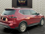 Used 2018 Nissan Rogue SV w/ Premium Package image 4