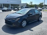 Used 2022 Toyota Corolla LE image 2