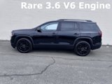 Used 2023 GMC Acadia SLE image 2