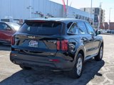 Used 2023 Kia Sorento LX image 3