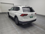 Used 2020 Volkswagen Tiguan SE image 5