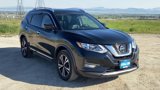 Used 2018 Nissan Rogue SL image 2