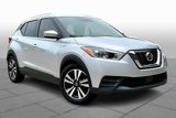 Used 2020 Nissan Kicks SV image 2