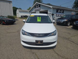 Used 2017 Chrysler Pacifica LX image 3
