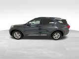 Used 2022 Ford Explorer XLT w/ Equipment Group 202A image 3