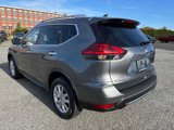 Used 2017 Nissan Rogue SV w/ SV Premium Package image 3