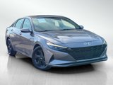 Used 2022 Hyundai Elantra SEL w/ Convenience Package image 3