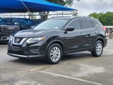 Used 2017 Nissan Rogue SV image 3