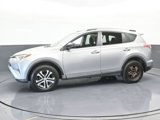 Used 2017 Toyota RAV4 LE image 2