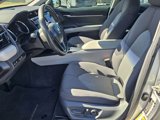 Used 2019 Toyota Camry LE image 3