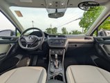 Used 2021 Volkswagen Tiguan SE w/ Panoramic Sunroof Package image 2