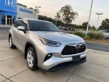 Used 2021 Toyota Highlander LE image 2