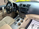 Used 2013 Toyota Highlander SE image 4