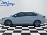 Used 2021 Toyota Corolla LE image 2