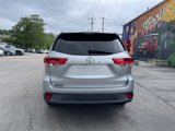 Used 2018 Toyota Highlander XLE image 4