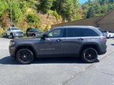 Used 2022 Jeep Grand Cherokee Laredo w/ Luxury Tech Group I image 4