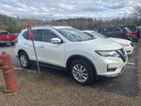 Used 2017 Nissan Rogue SV image 5