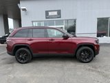 Used 2024 Jeep Grand Cherokee Altitude image 2