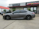 Used 2019 Toyota Camry SE image 2