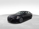 Used 2023 Nissan Altima 2.5 SV image 2