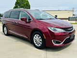 Certified 2018 Chrysler Pacifica Touring-L Plus image 2