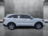 Used 2021 Kia Sorento LX image 4