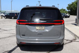 Used 2023 Chrysler Pacifica Limited image 5
