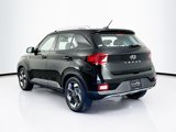 Used 2023 Hyundai Venue SEL image 5
