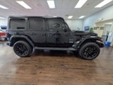 Used 2022 Jeep Wrangler Unlimited Sahara image 5