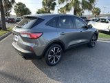Used 2022 Ford Escape SE w/ SE Sport Appearance Package image 6