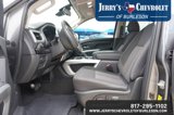 Used 2021 Nissan Titan SV w/ SV Convenience Package image 6