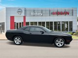 Used 2023 Dodge Challenger SXT image 2