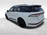 Certified 2022 Lincoln Aviator Reserve w/ Equipment Group 201A image 4