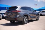 Used 2021 Toyota Highlander XLE image 5