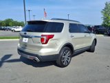 Used 2017 Ford Explorer Platinum image 3