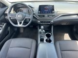 Used 2023 Nissan Altima 2.5 SV image 2