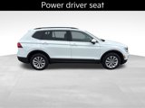 Used 2018 Volkswagen Tiguan SE w/ Panoramic Sunroof Package image 3