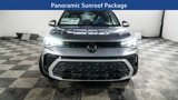 New 2025 Volkswagen Taos SE image 2