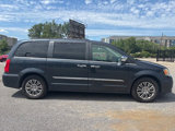 Used 2013 Chrysler Town & Country Touring-L w/ Driver Convenience Group image 2