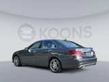 Used 2015 Mercedes-Benz E 400 4MATIC Sedan image 4