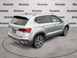 Used 2022 Volkswagen Taos SE image 5