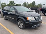 Used 2014 Chrysler Town & Country Touring-L w/ Driver Convenience Group image 2