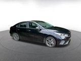 Used 2023 Kia Forte LXS image 2
