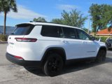 Used 2023 Jeep Grand Cherokee L Laredo image 4